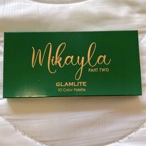 Glamlite Mikayla palette
